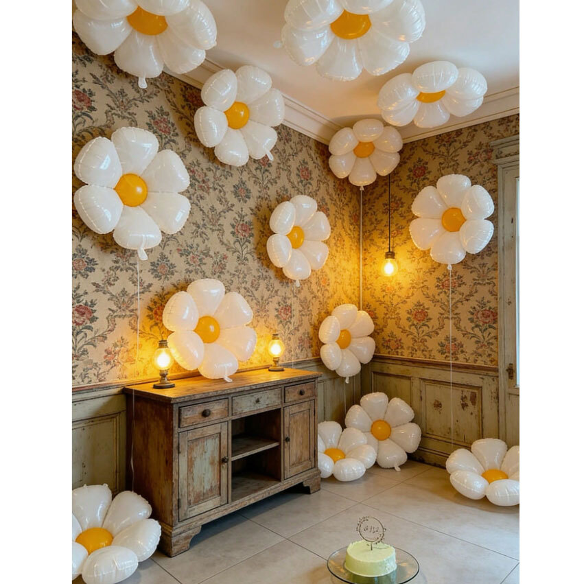 Balloon Daisy White with Yellow (Packaged)