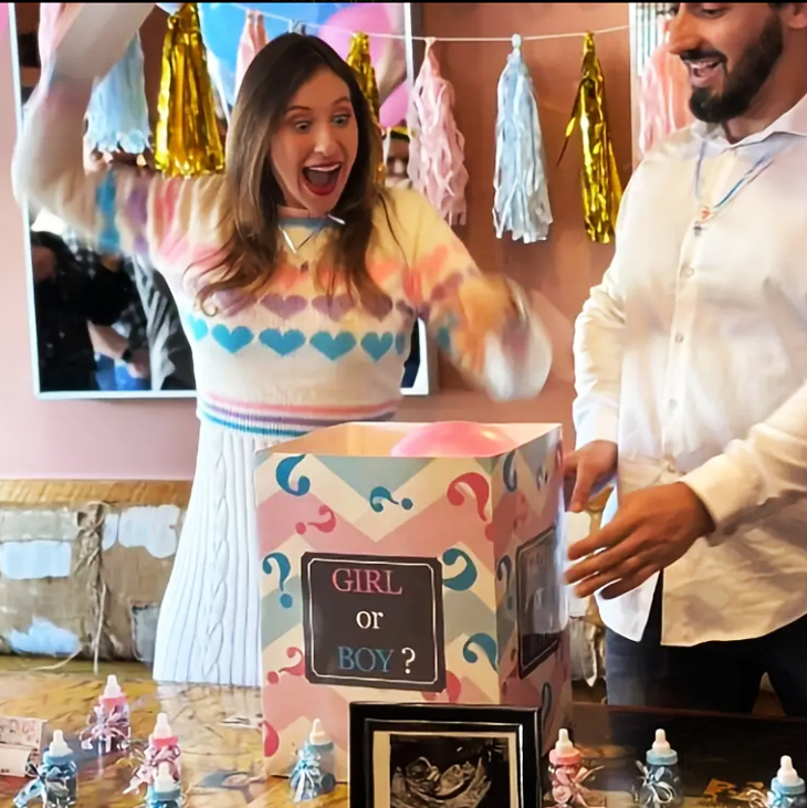 Surprise Balloon Box Gender Reveal Boy or Girl (30cm x 40cm) 5